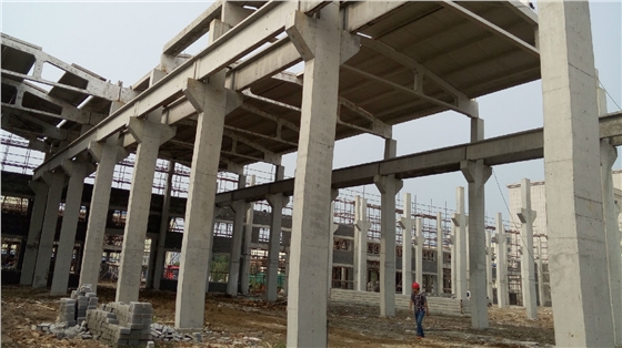 現場(chǎng)監理單位，勘察吊裝情況