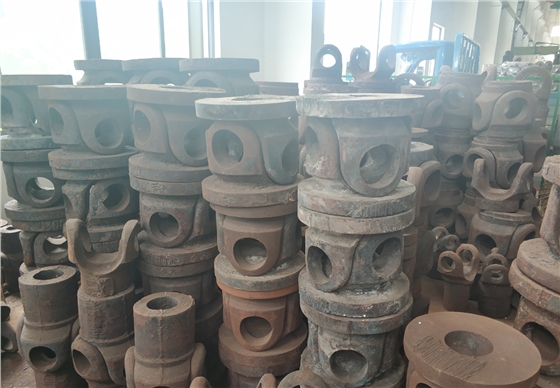 無(wú)錫偉誠萬(wàn)向軸叉頭零件毛坯庫