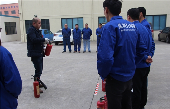 偉誠萬(wàn)向消防演練 偉誠萬(wàn)向消防演練