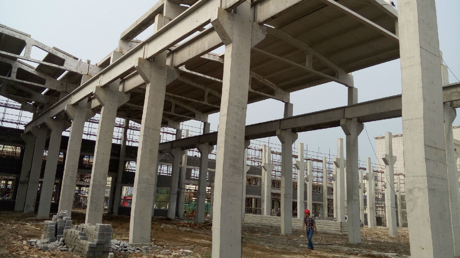 現場(chǎng)監理單位，勘察吊裝情況